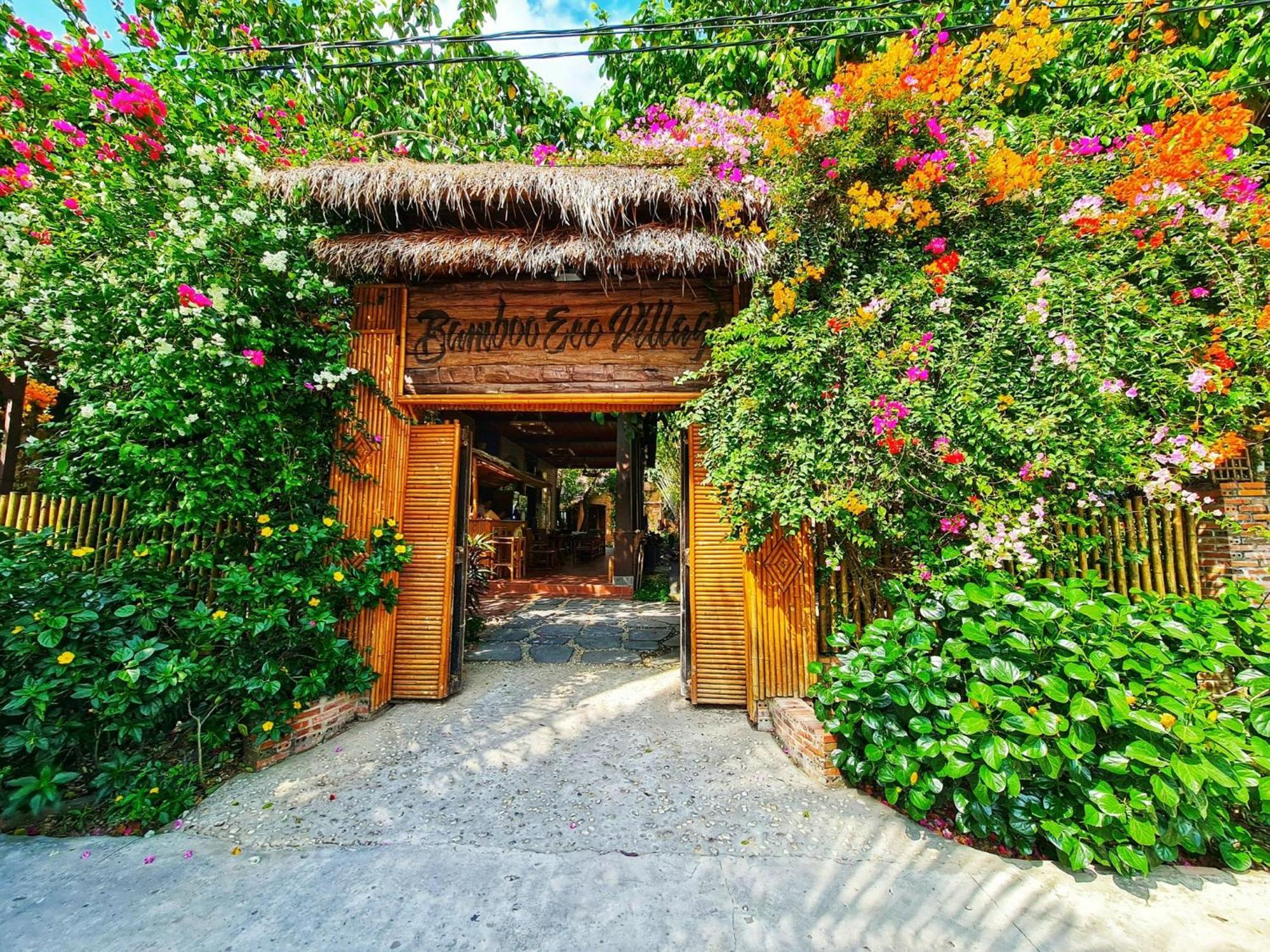 Bamboo Eco Village Cần Thơ Extérieur photo
