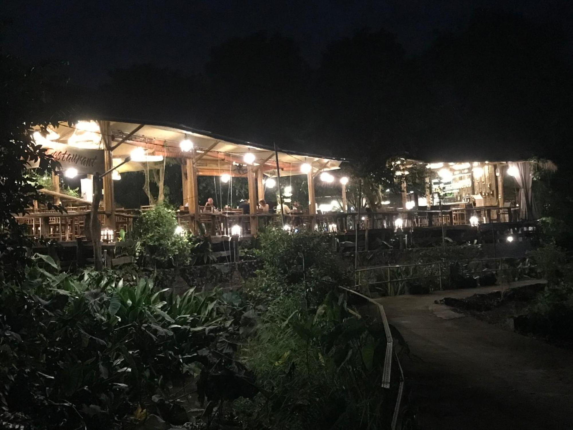 Bamboo Eco Village Cần Thơ Extérieur photo